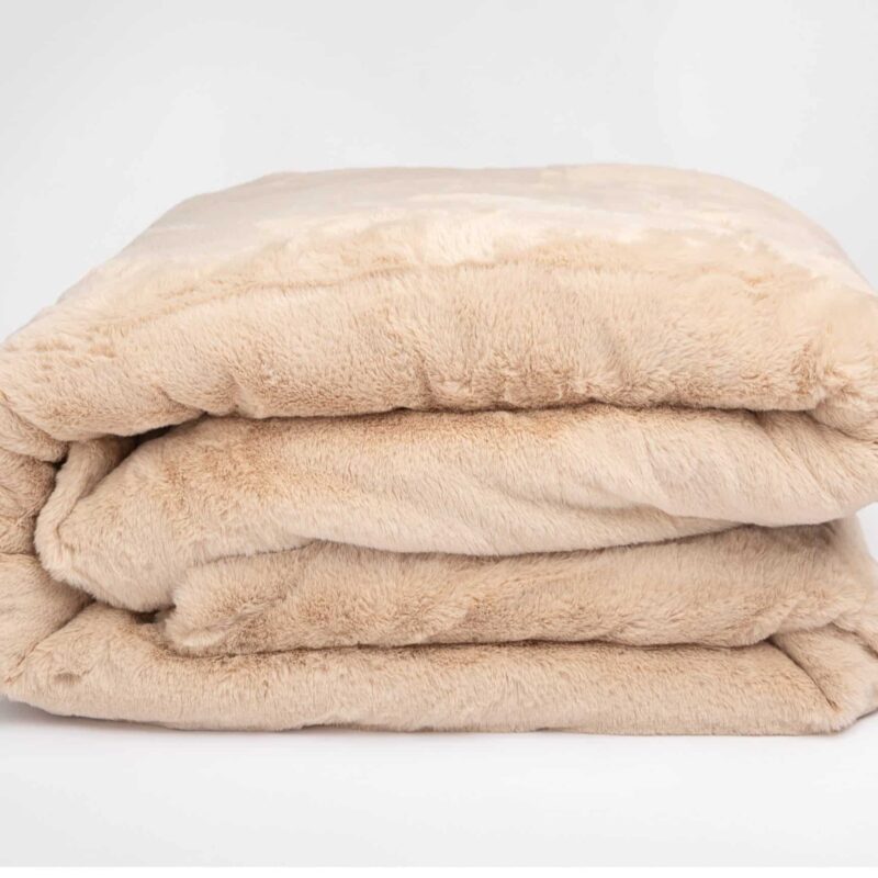 שמיכת פינוק מינק – קפה בג'