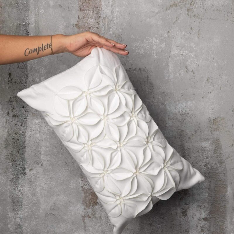 כרית אלור – לבן