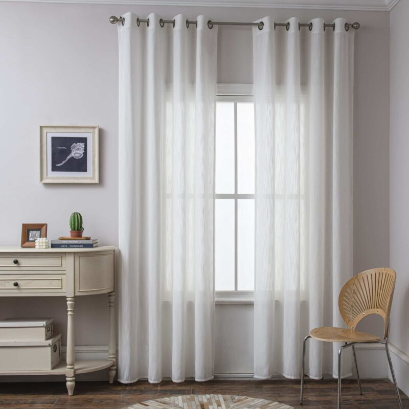 וילון לביא – לבן