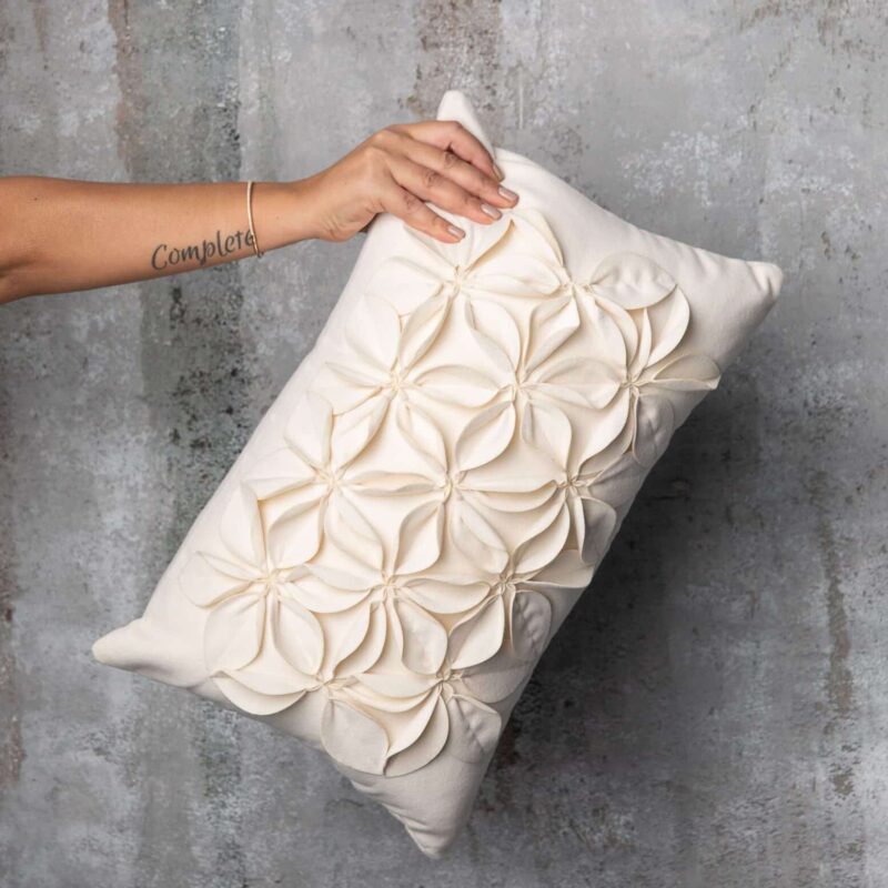 כרית אלור – שמנת